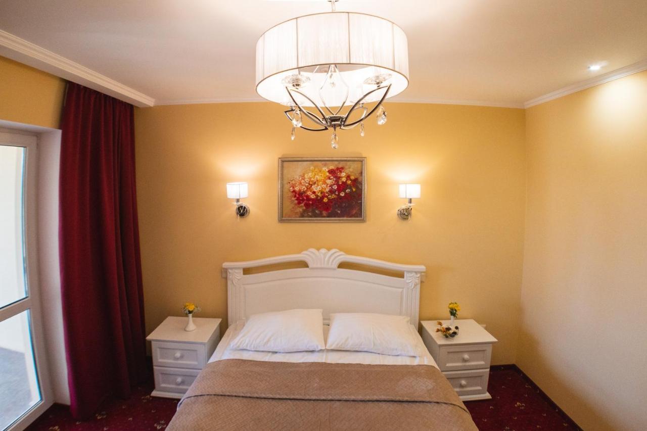 Hotel Ternopil 酒店 3*