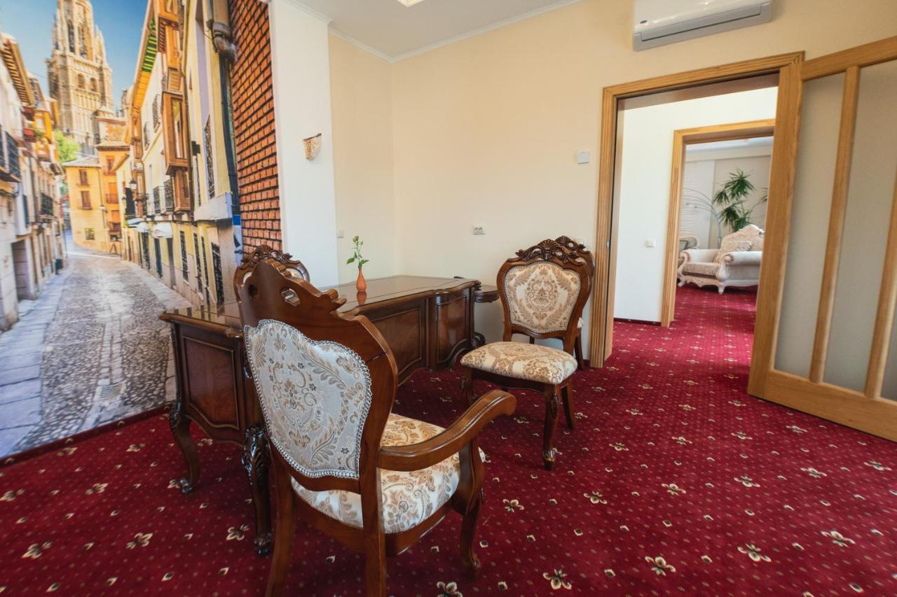 Hotel Ternopil 酒店