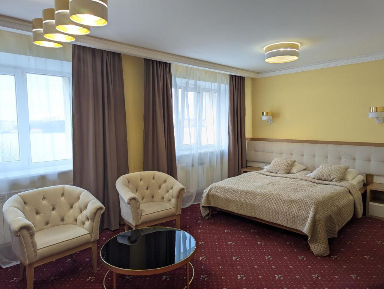 Hotel Ternopil 酒店 3*